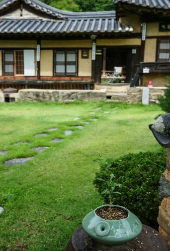 Andong Dureung Gotaek Hotel Exterior photo